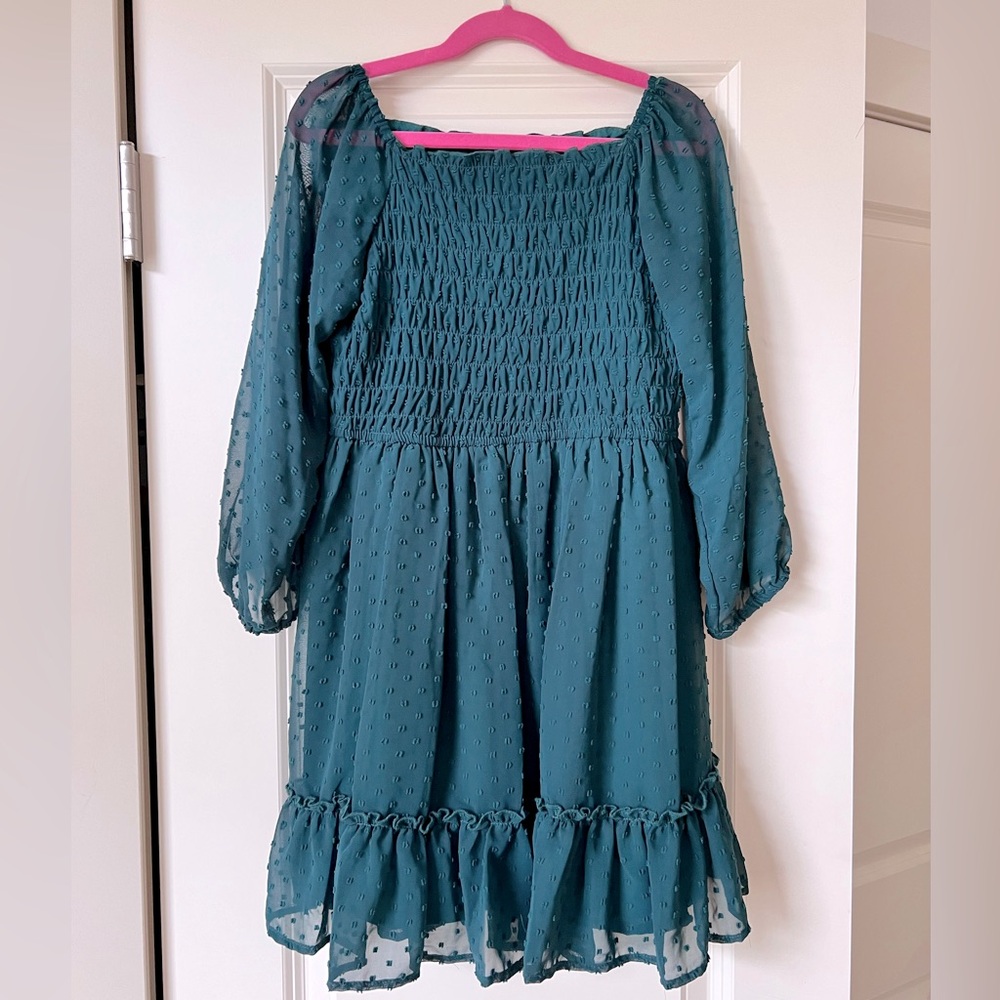 ava & yelly. Size 8 (girls). Emerald Green Swiss dot sheer sleeved formal dress.